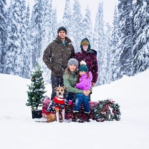 Meet your Posher, Elisha